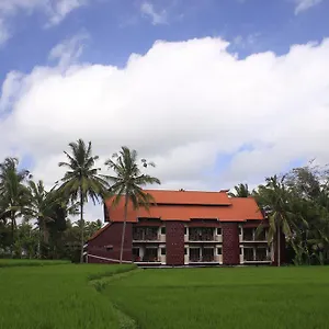 Junjungan And *** Ubud (Bali)